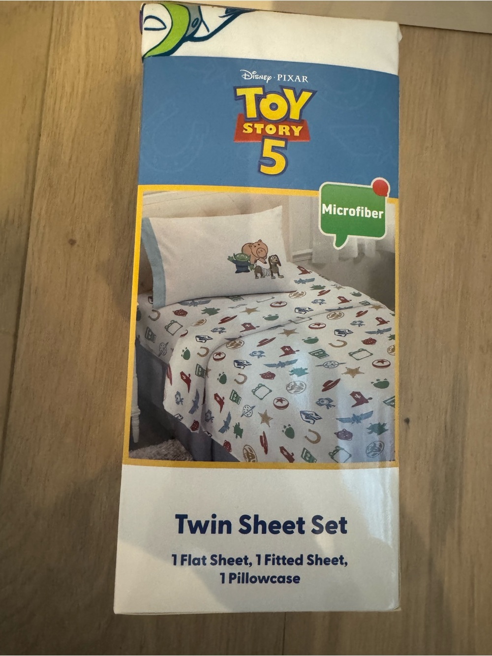Disney Toy Story 5 Twin Sheet Set - White with Blue, Red, Green Accents